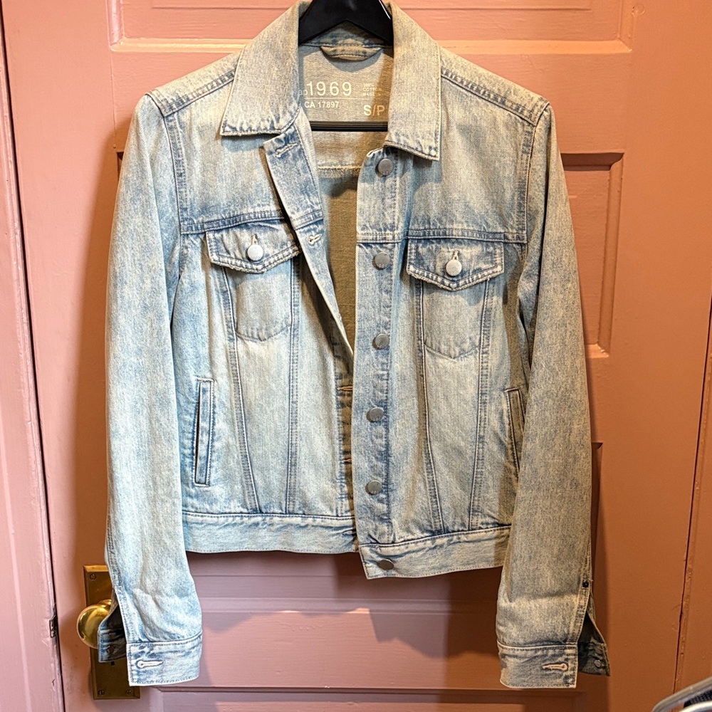 GAP 1969 Light Blue Denim Jacket